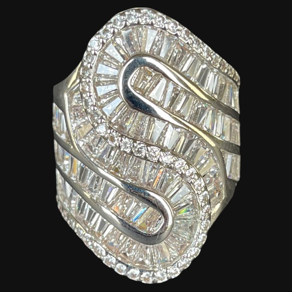 Hand Crafted Jewelry - The Quytery Swarovski .925 Silver Ring